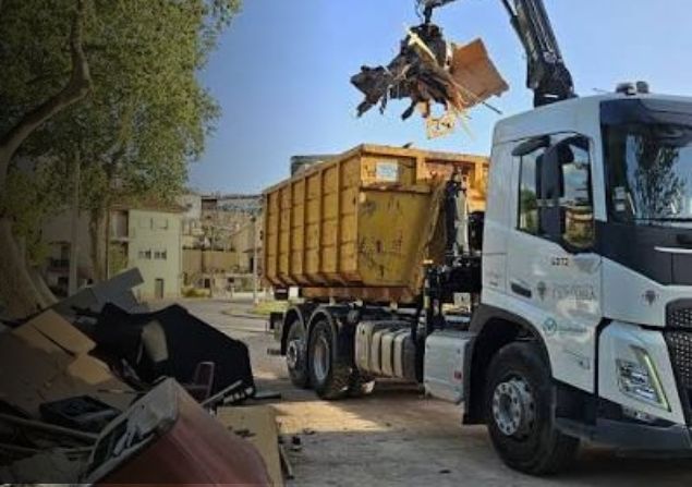 Câmara de Santa Maria da Feira lança novo concurso de €264 mil para manter recolha de resíduos volumosos